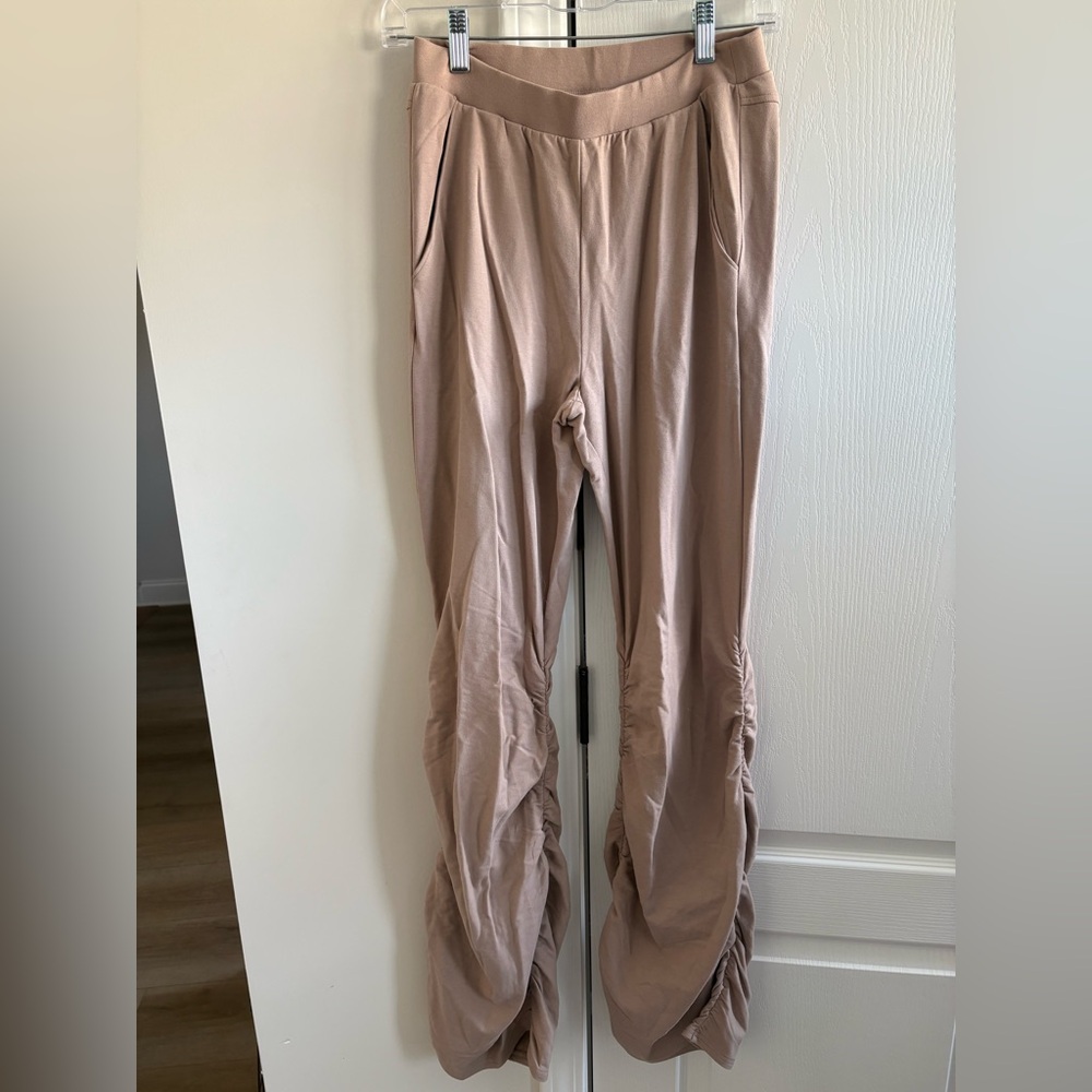 All Yoga Ruched Yoga Pants Pink Tan